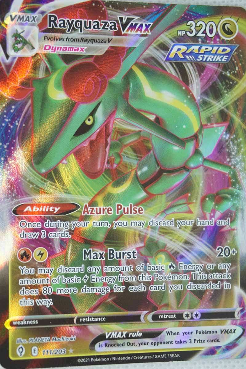 Rayquaza VMAX 111/203